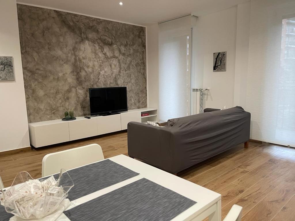 Kibilu - San Donato Vicinanze Irccs Policlinico Appartement San Donato Milanese Buitenkant foto