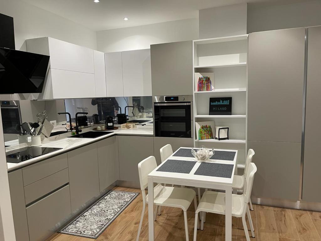 Kibilu - San Donato Vicinanze Irccs Policlinico Appartement San Donato Milanese Buitenkant foto