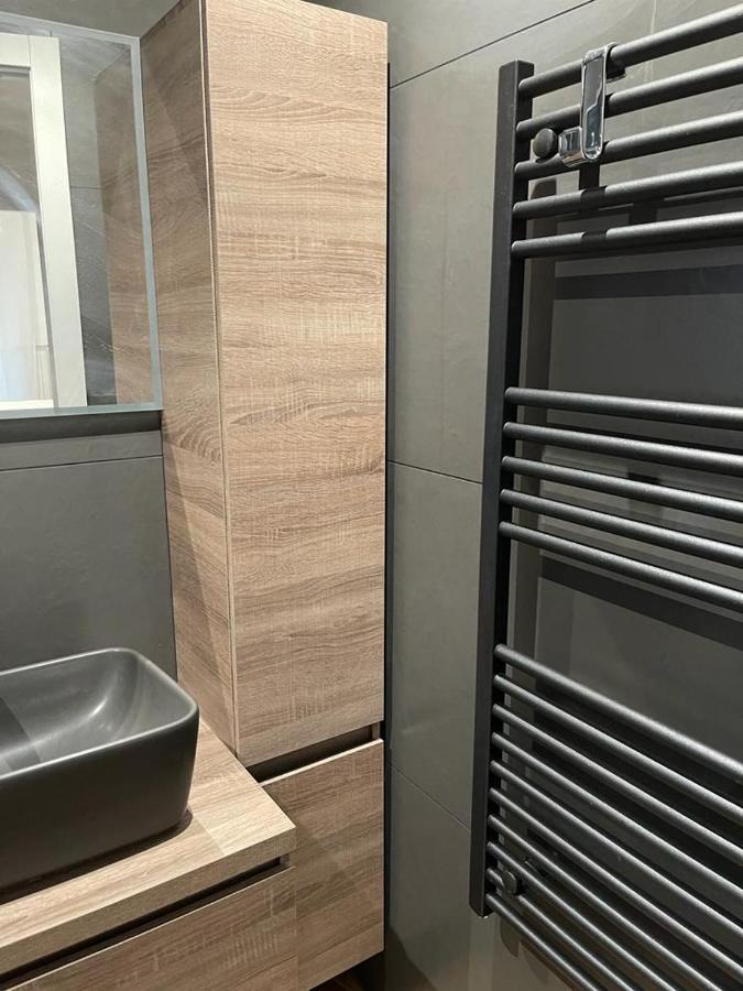Kibilu - San Donato Vicinanze Irccs Policlinico Appartement San Donato Milanese Buitenkant foto